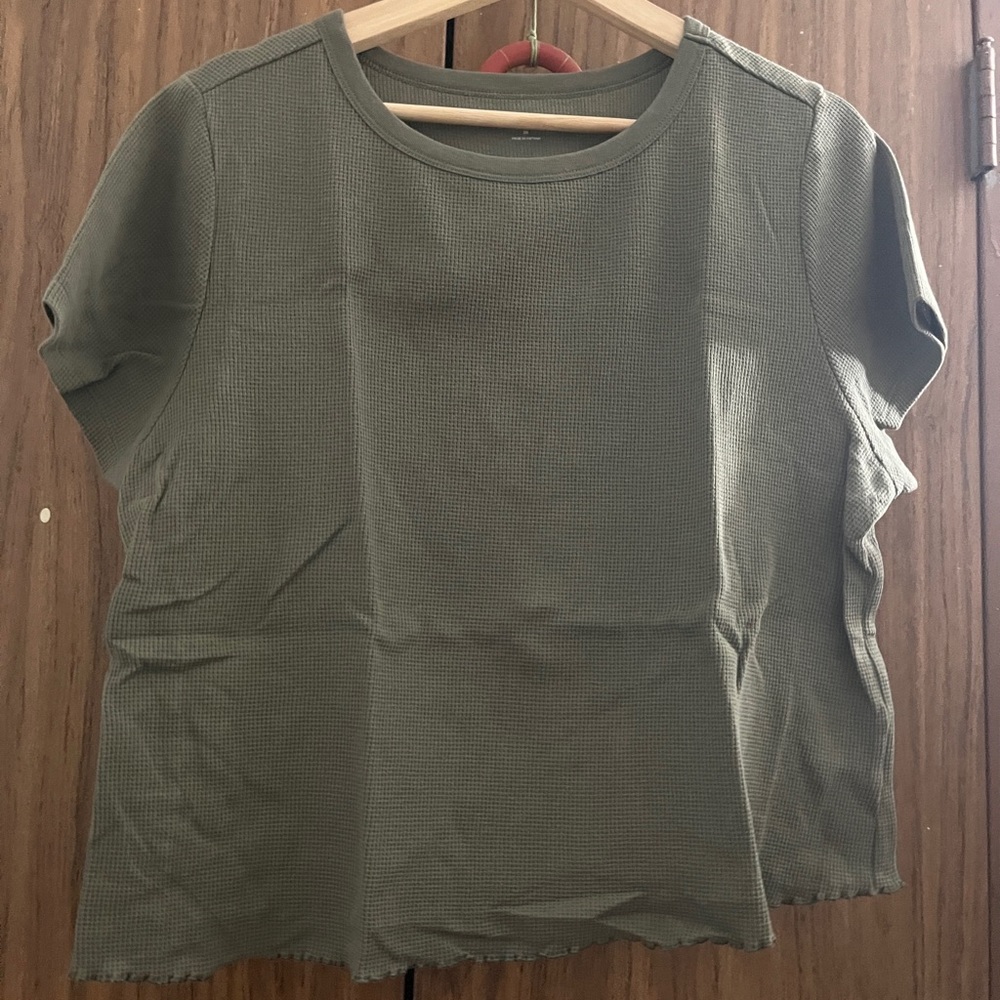 Lettuce edge thermal knit / waffle cropped t-shirt